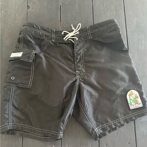 Kanvas by Katin black board short in size 28